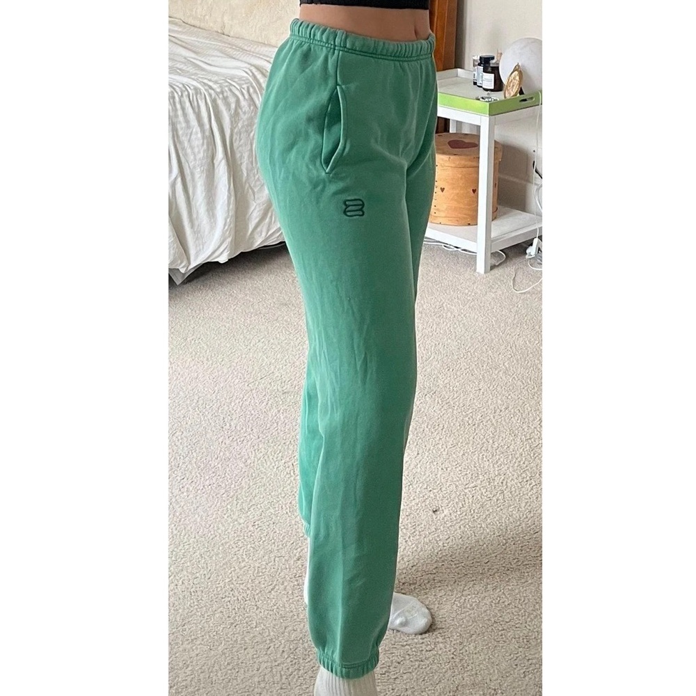 Aritzia Superworld Green Sweatpants